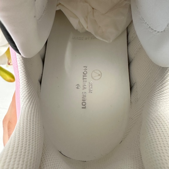 LOUIS VUITTON WOMEN'S LV ARCHLIGHT SNEAKER SIZE 40 AUTHENTIC❤️ - Picture 9 of 16